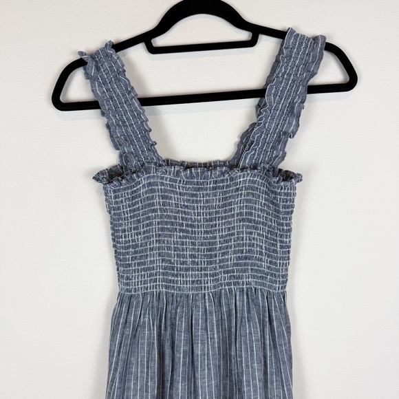 Quince 100% European Linen Smocked Midi Dress Chambray Stripe Size Small - Picture 8 of 16